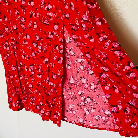 Red Maxi dress. Old navy Summer dress. Size M. Floral. Puff sleeves. - Picture 12 of 16